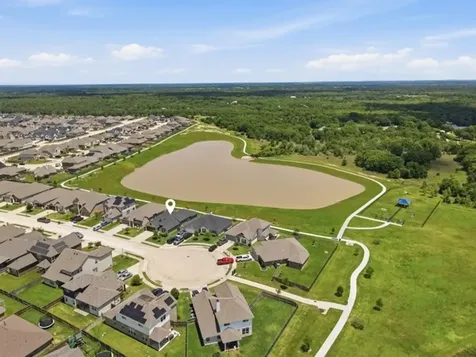 6323 Southern Cross Drive College Station TX 77845