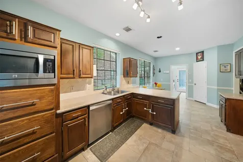 84 E Stony End Place The Woodlands TX 77381