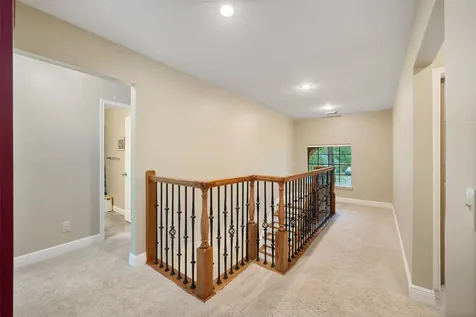 84 E Stony End Place The Woodlands TX 77381
