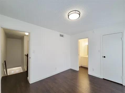7575 Cambridge Street 2405 Houston TX 77054