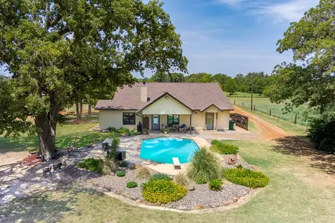 384 County Road 1875 Grapeland TX 75844