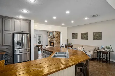 384 County Road 1875 Grapeland TX 75844