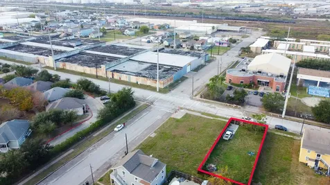 4017 Ball Galveston TX 77550