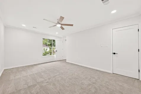 2 Kittiwake Court Spring TX 77380