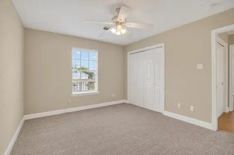 514 Pompano Street Bayou Vista TX 77563