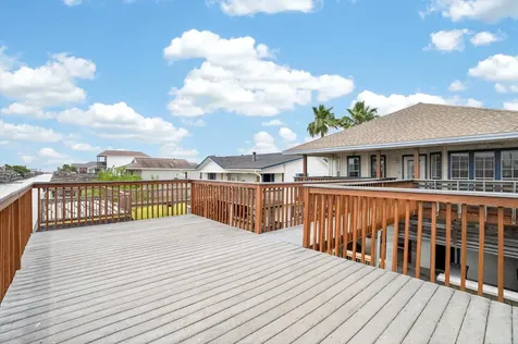 514 Pompano Street Bayou Vista TX 77563