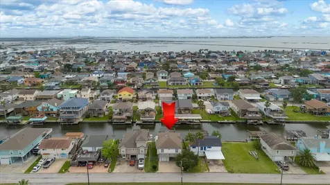 514 Pompano Street Bayou Vista TX 77563