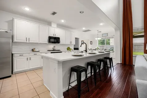 7203 Fiesta Flower Katy TX 77494