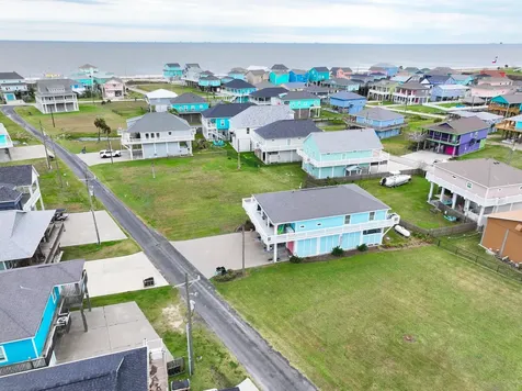 943 Palm Ridge Drive Crystal Beach TX 77650