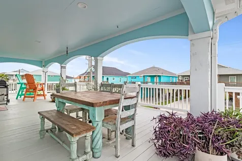 943 Palm Ridge Drive Crystal Beach TX 77650