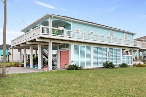 943 Palm Ridge Drive Crystal Beach TX 77650