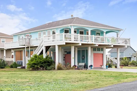 943 Palm Ridge Drive Crystal Beach TX 77650