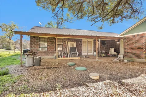 10408 Glennswood Drive Navasota TX 77868