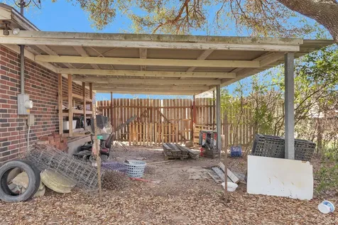 10408 Glennswood Drive Navasota TX 77868