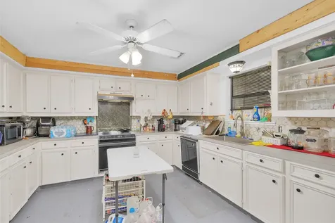 10408 Glennswood Drive Navasota TX 77868