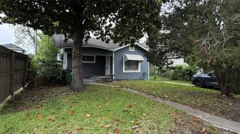 4017 Baden Street Houston TX 77009