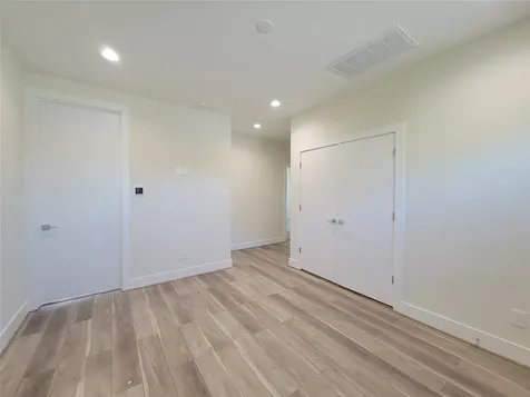 5931 Beall Street C Houston TX 77091