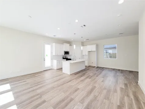 5931 Beall Street C Houston TX 77091