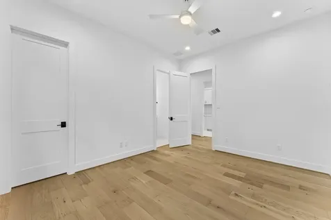 2628 Sunset Boulevard West University Place TX 77005
