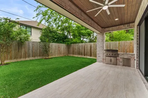 2628 Sunset Boulevard West University Place TX 77005