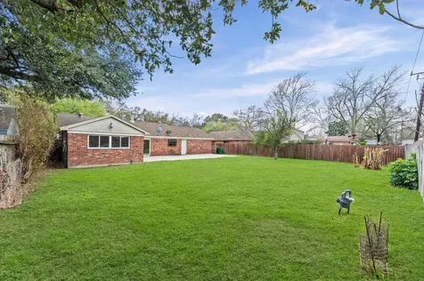 7814 Leader Street Houston TX 77036