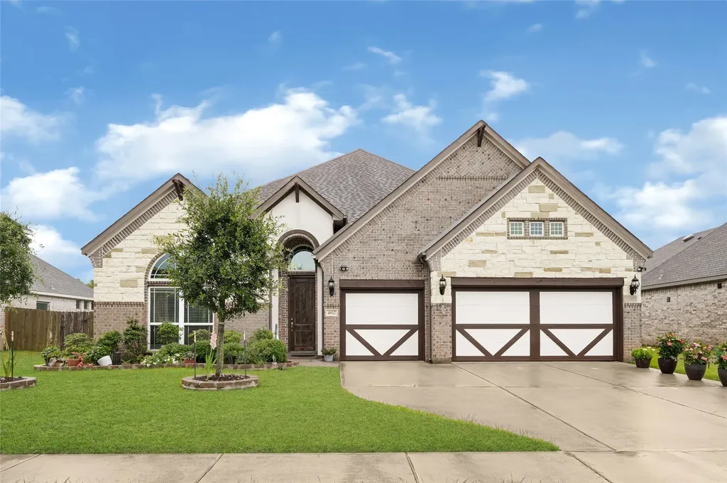 4612 Fisher Drive Pearland TX 77584
