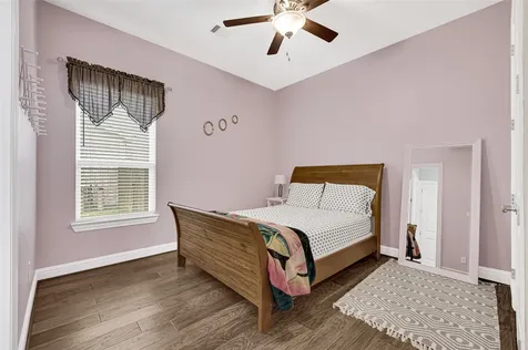 4612 Fisher Drive Pearland TX 77584