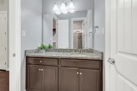 4612 Fisher Drive Pearland TX 77584