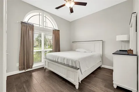 4612 Fisher Drive Pearland TX 77584