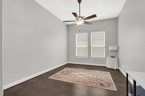 4612 Fisher Drive Pearland TX 77584