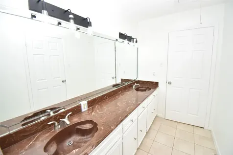82 Harbor Lane Kemah TX 77565