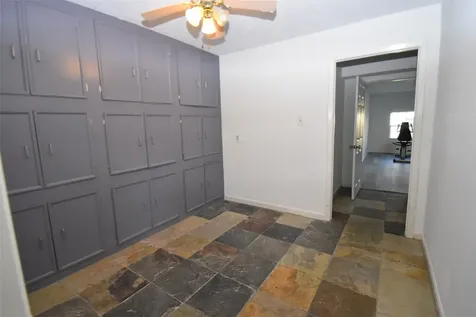 82 Harbor Lane Kemah TX 77565