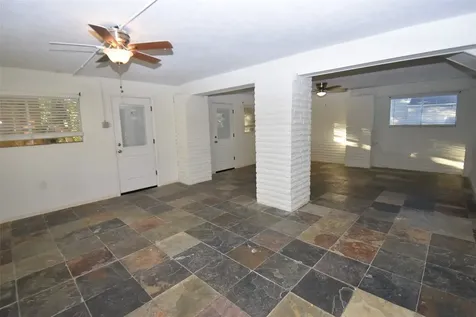 82 Harbor Lane Kemah TX 77565