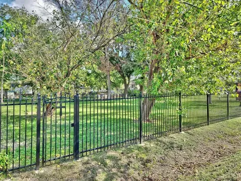 4108 Falls Street Houston TX 77026