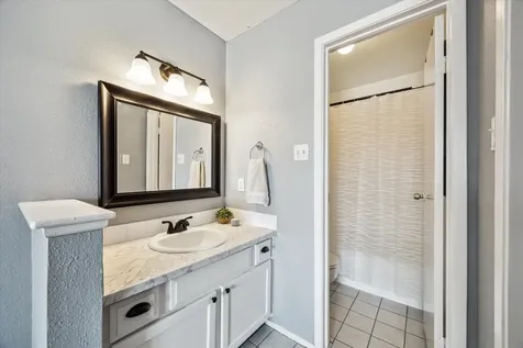 18515 Egret Bay Boulevard 808 Webster TX 77058