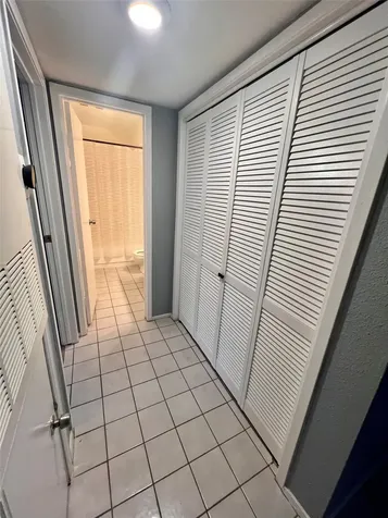 18515 Egret Bay Boulevard 808 Webster TX 77058