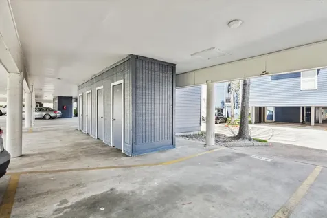 18515 Egret Bay Boulevard 808 Webster TX 77058