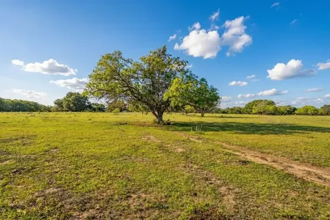 0000 Mcelroy Lane New Ulm TX 78950