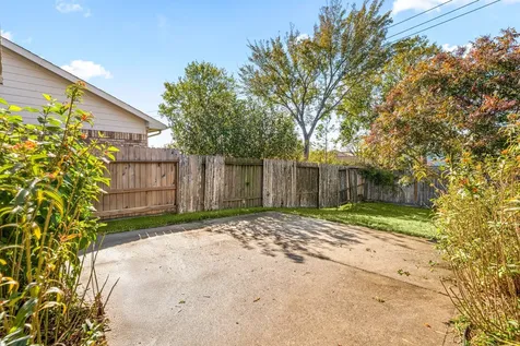 321 Holly Branch Lane Kemah TX 77565