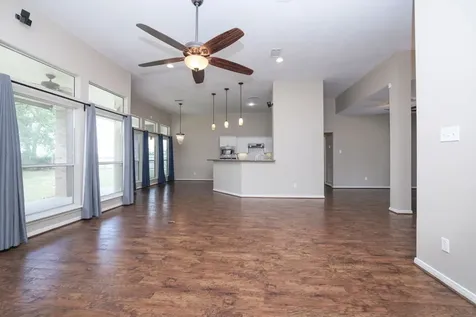 105 Lawrence Marshall Drive Hempstead TX 77445-2010