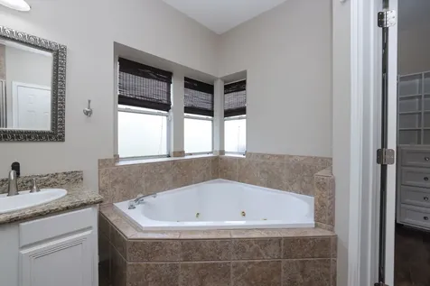105 Lawrence Marshall Drive Hempstead TX 77445-2010