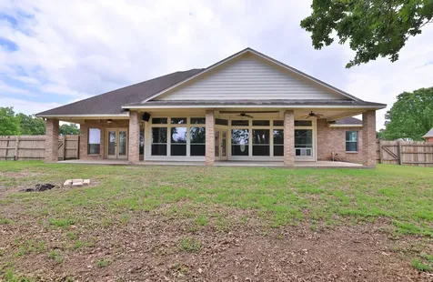 105 Lawrence Marshall Drive Hempstead TX 77445-2010