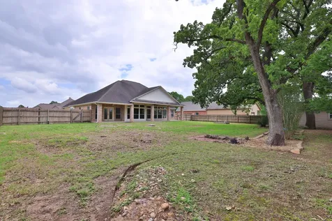 105 Lawrence Marshall Drive Hempstead TX 77445-2010