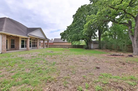 105 Lawrence Marshall Drive Hempstead TX 77445-2010