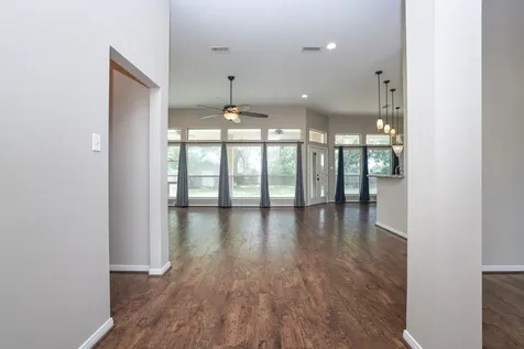 105 Lawrence Marshall Drive Hempstead TX 77445-2010