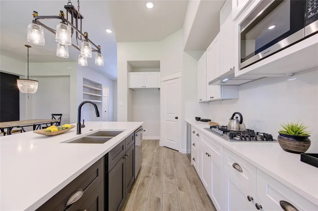 248 Blue Hill Drive Montgomery TX 77356