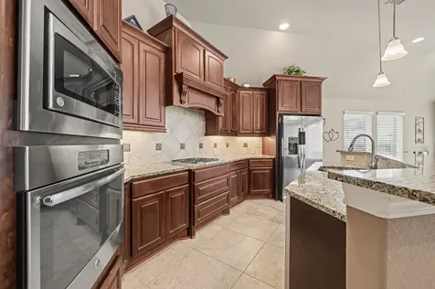 2230 Angel Trumpet Drive Katy TX 77494