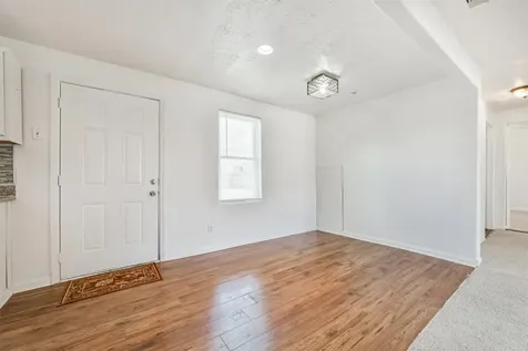 332 N 7th Street La Porte TX 77571