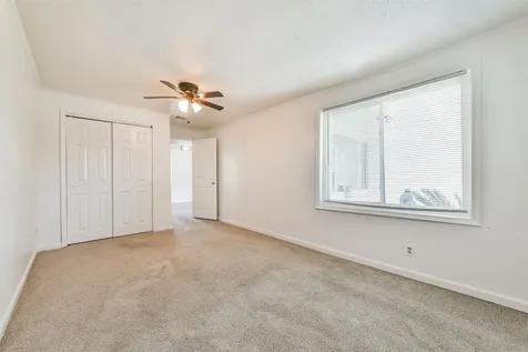 332 N 7th Street La Porte TX 77571
