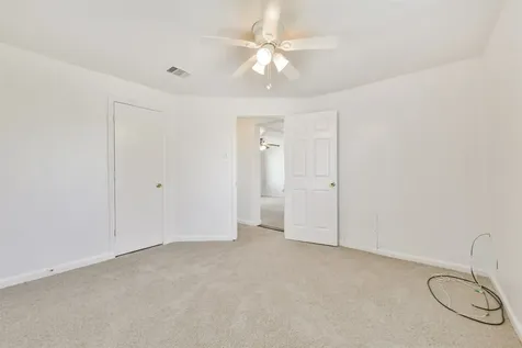 332 N 7th Street La Porte TX 77571